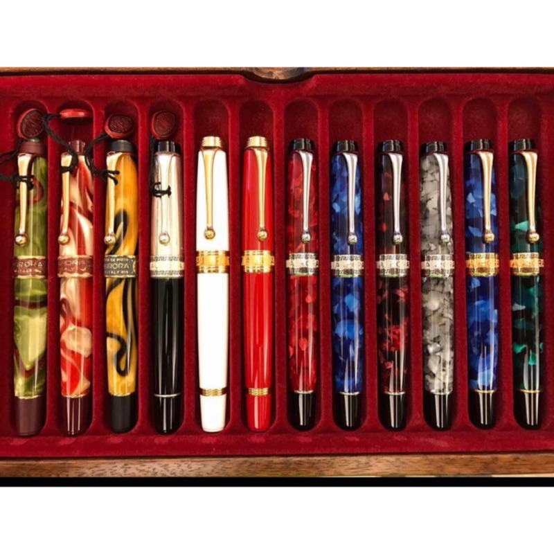 新品 高級筆 日成堂謹製 筆　鳳光天 新品 高級筆 日成堂謹製 筆 鳳光天 新品 高級筆 日成