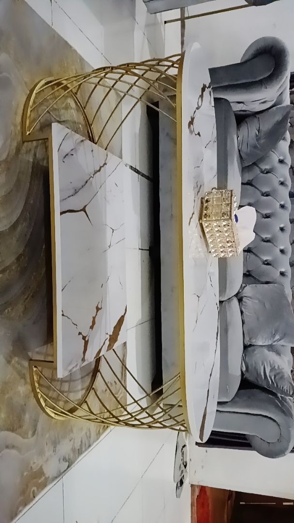 Foto pembeli Meja Tamu Aesthetic Meja Sofa Minimalis - MEJA SUZZY - Oval Besi Holo Marmer Putih UV Gold