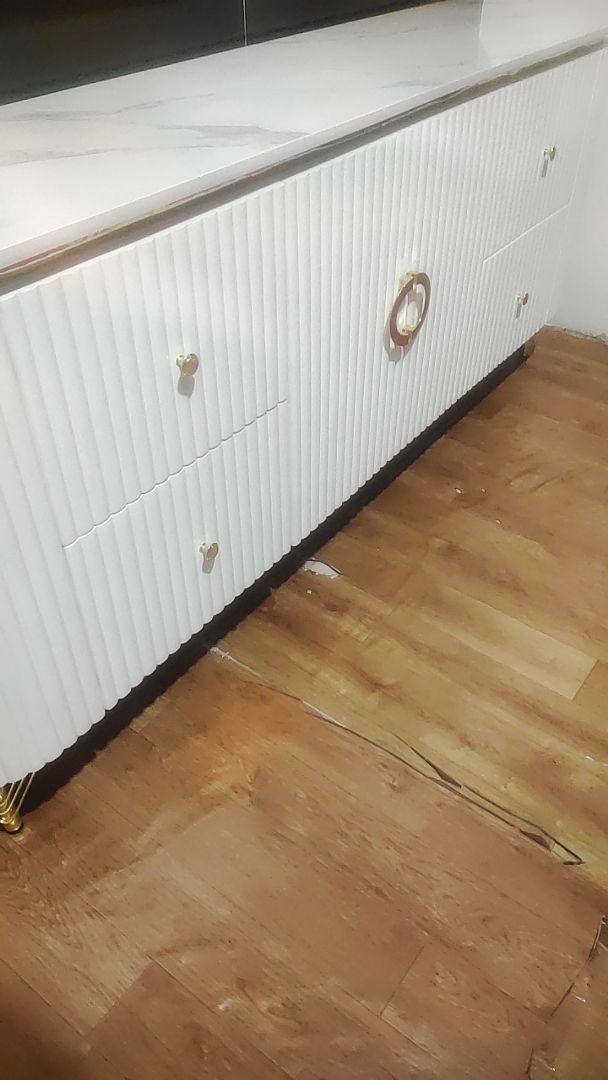 Foto pembeli Meja TV Credenza Adeeva Aesthetic Lemari & Rak TV Minimalis Modern Top Marmer Putih/Hitam UV Gold Banyak Ukuran Warna