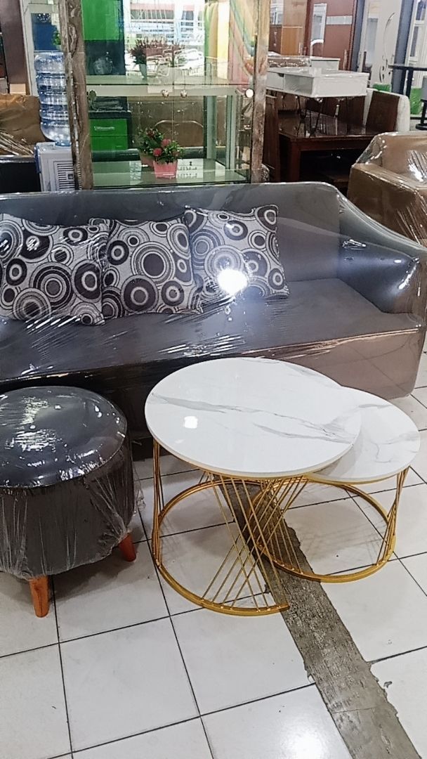 Foto pembeli Meja Tamu Meja Ruang Tamu Aesthetic Meja Bulat Set 2in1 Meja Alula Samping Sofa Besi Holo Marmer Mewah