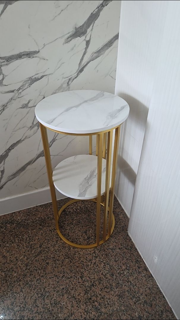 Foto pembeli Aesthetic Side Table Round Corner Desk - MEJA BYEOL - Modern Minimalist Multiplek Gold