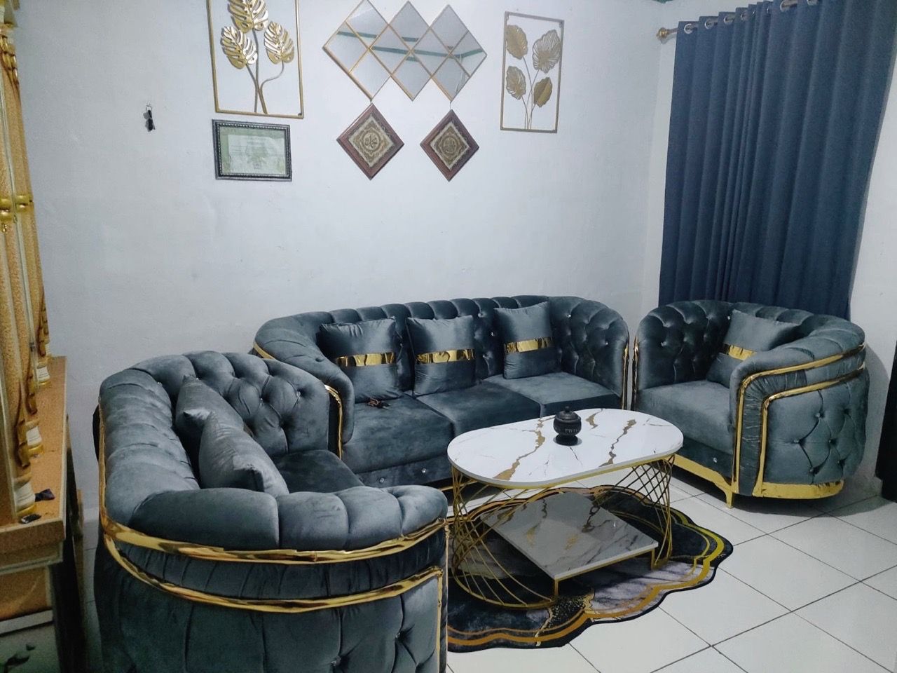 Foto pembeli Meja Tamu Aesthetic Meja Sofa Minimalis - MEJA SUZZY - Oval Besi Holo Marmer Putih UV Gold