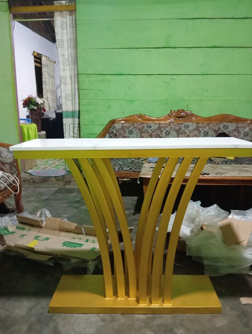 Foto pembeli Meja Console Estetik Meja Hias Minimalis MEJA VEGA Konsol Ruang Tamu Aesthetic Foyer Marmer UV Gold