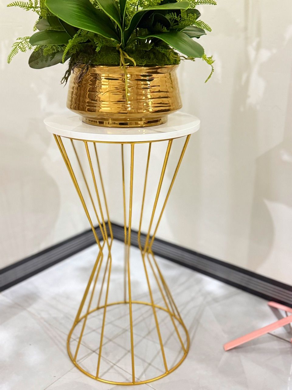 Foto pembeli Meja Sudut Aesthetic Meja Samping Sofa - MEJA AERUM - Bulat Minimalis Marmer UV Gold