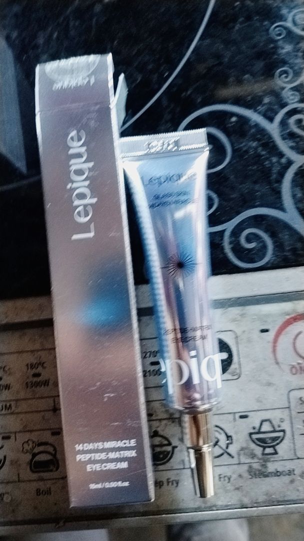 Eye Cream customer review image 1