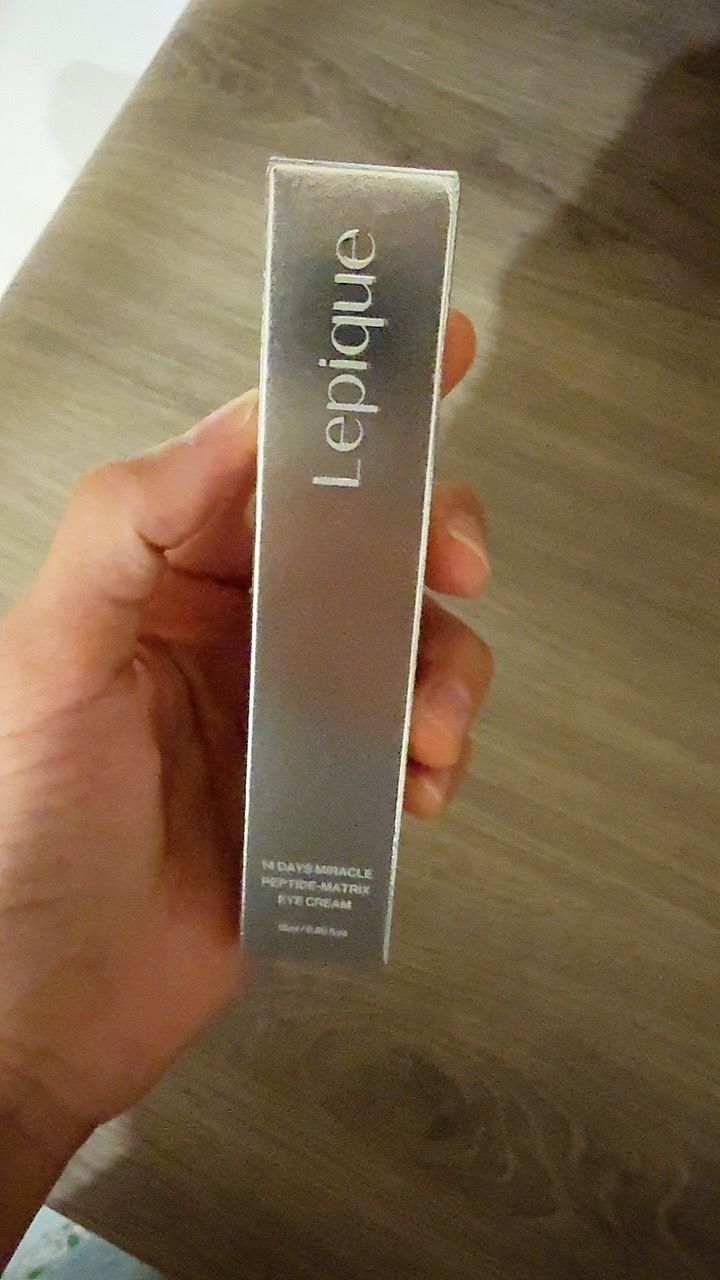 Eye Cream customer review image 1