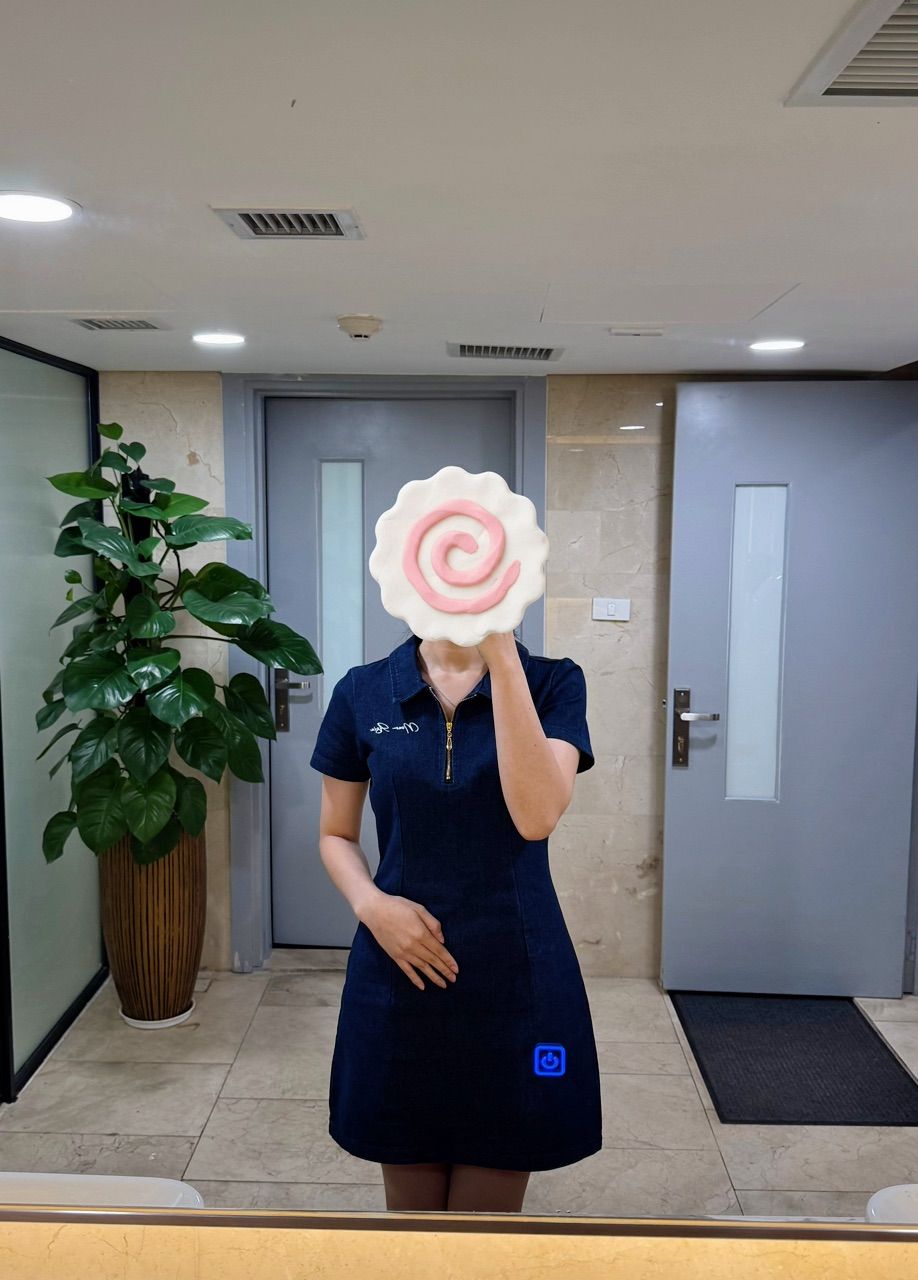 Khách mặc Váy Polo nữ NOAM Denim Grove Dáng Ôm Body ngắn Chất liệu denim cao cấp - Màu xanh