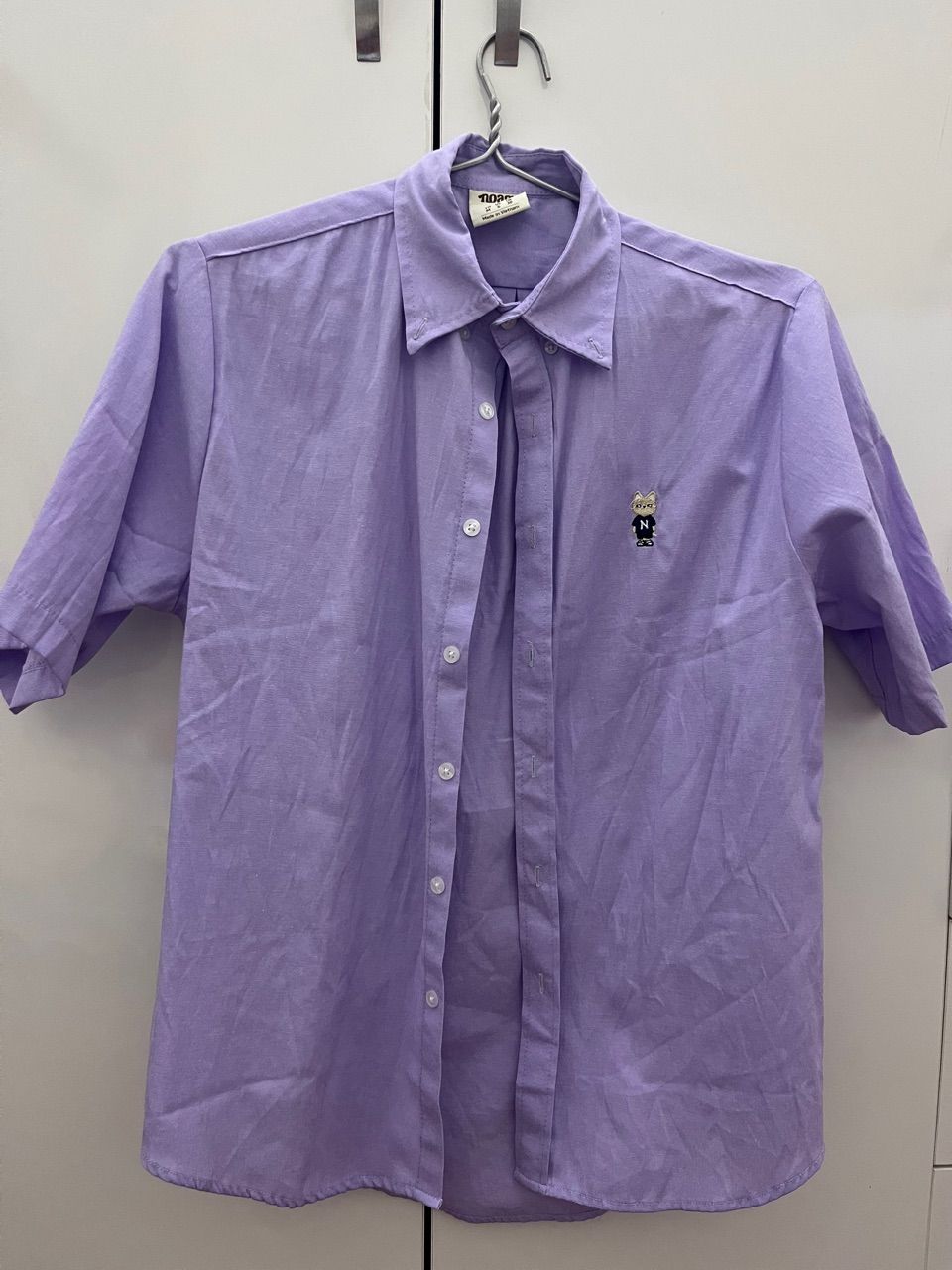 Khách mặc Áo Sơ Mi Ngắn Tay Form rộng NOAM Oxford - Màu Tím/ Be/ Hồng/ Tím kẻ sọc