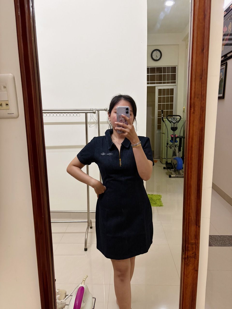 Khách mặc Váy Polo Denim Grove NOAM Dáng Ôm Body ngắn Chất liệu cao cấp - Màu xanh