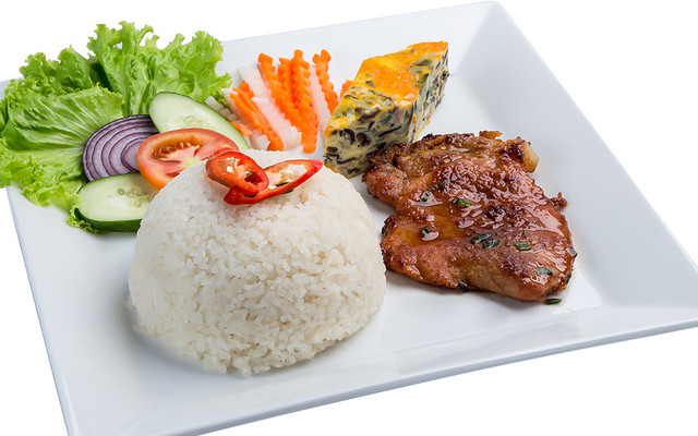 Sum Cafe & Restaurant