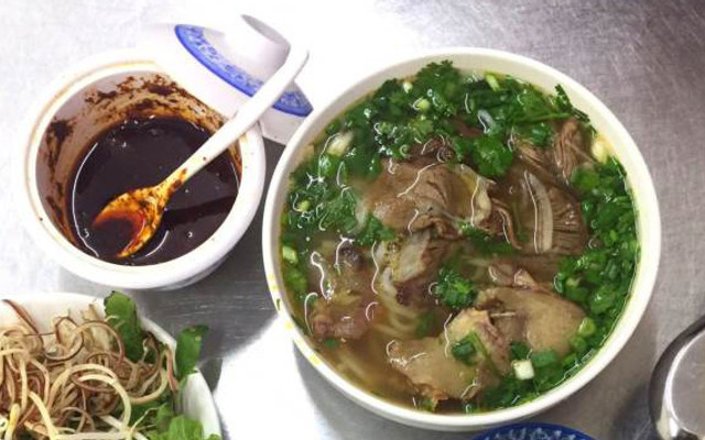 Bún Bò Huế Hoàng Long - 43 Bảo Linh