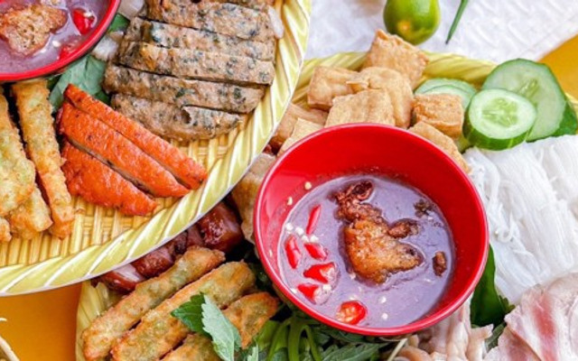 VUA ĐẬU - Bún Đậu Mắm Tôm - 29 Thành Thái