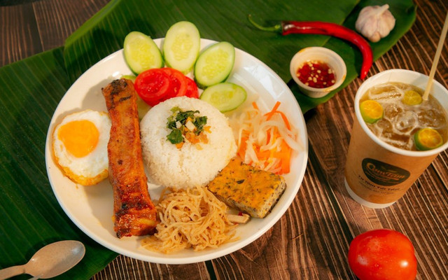 Cơm Tấm Anh Chị Em - 83 Lý Thường Kiệt