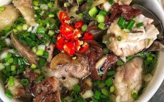 Cháo Lòng & Huyết Chưng 122 - Phạm Văn Hai