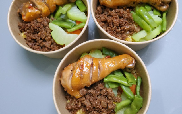 Binzi - Cơm Sốt & Cơm Văn Phòng - Lạc Long Quân