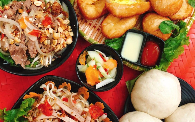 Bánh Bao & Bún Bò Trộn Cô Ngân - Đồ Ăn Vặt - Lâm Du