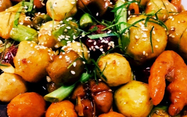 Gà Ủ Muối, Cá Viên Chiên & Khô Bò Mực Bếp Của Na