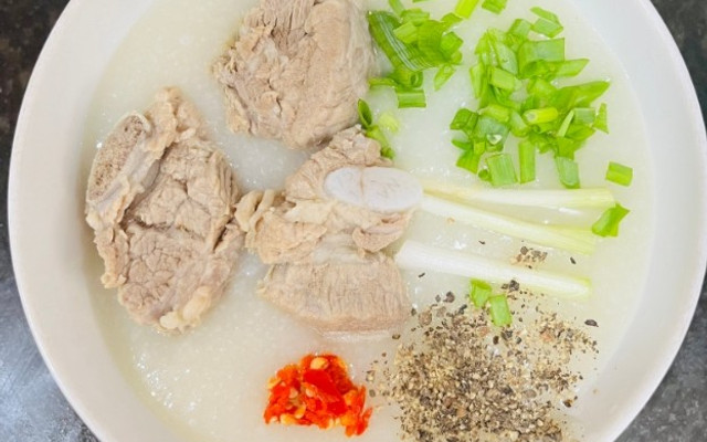 Cô Tư - Cháo Sườn - Xôi Gà