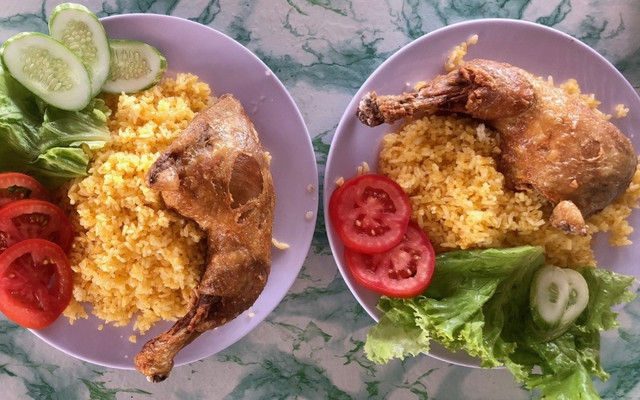 Lẩu Bò Đùm & Cơm Gà Xối Mỡ Hưng Lợi - Võ Nguyên Giáp