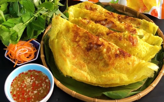 Bánh Xèo 79 - Chân Gà Chiên Nước Mắm & Gỏi Cuốn - Nguyễn Ái Quốc