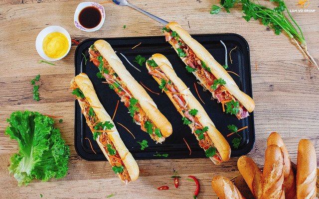 Ăn Vặt & Cút Lộn Xào Me - Hoàng Diệu