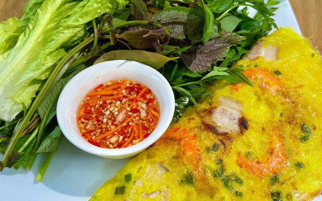 Bánh Xèo Rau Rừng, Bánh Khọt & Gỏi Cuốn Cô Năm