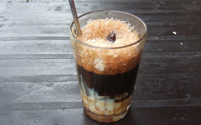 Essence - Cake & Coffee