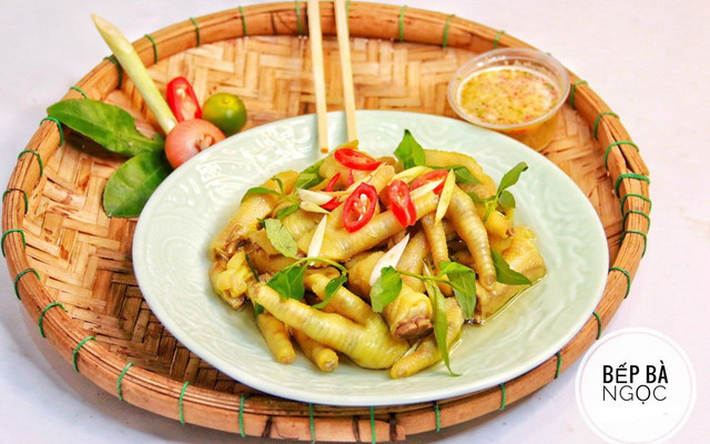 Chân Gà Chua Cay - Bếp Bà Ngọc