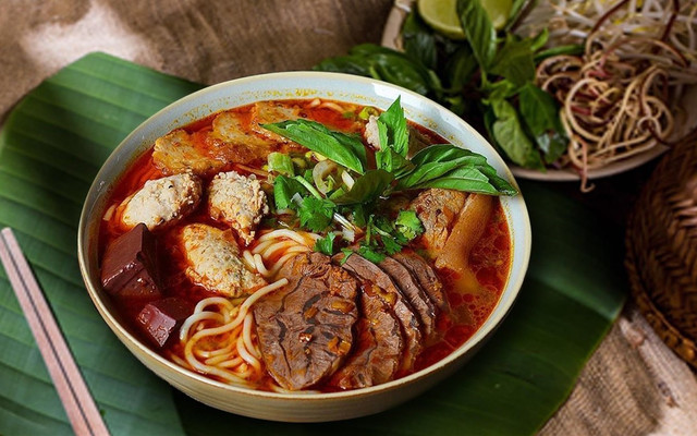 Bún Bò Huế Ema - Cầu Diễn
