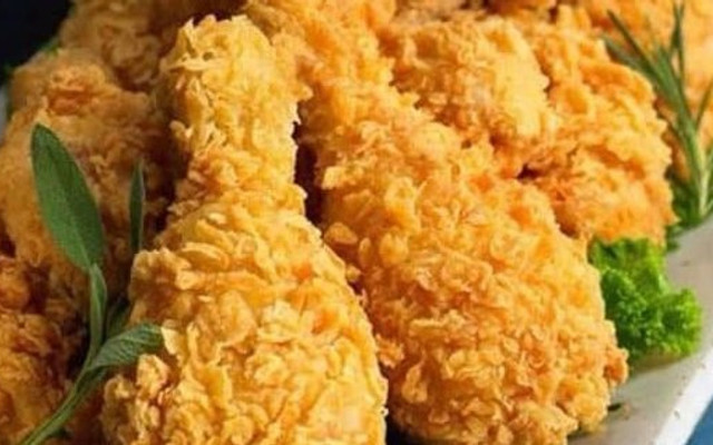 Tiệm Cơm Gà Xối Mỡ Dì Liên