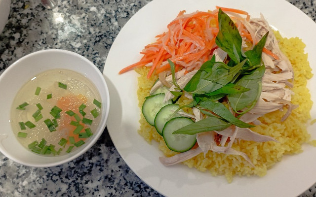 PHÚ YÊN QUÁN - Lẫu Gà Lá É, Bánh Cuốn Ném Nướng - Võ Văn Hát