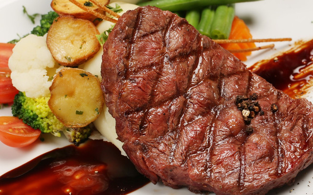 Botanica - Salad, Steak & Pasta - Lê Văn Hưu