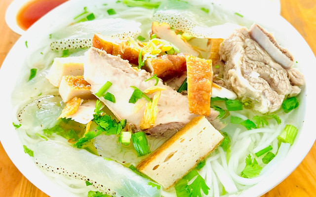 Diệu - Bún Chả Cá Sứa Nha Trang - Lê Văn Quới