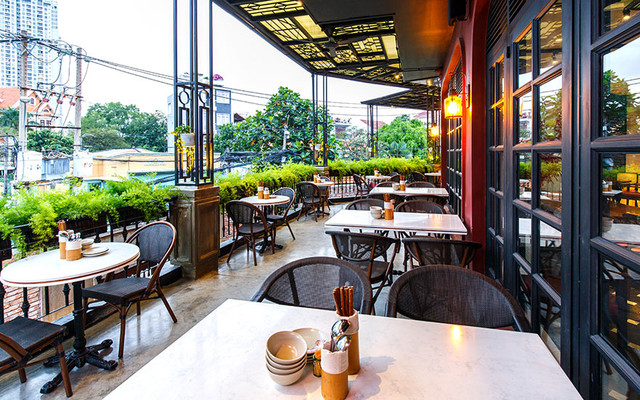 Maison Mận-Đỏ - Món Việt & Âu