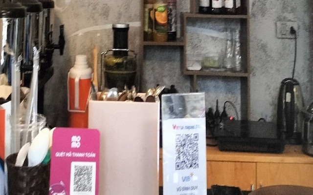 Trà Chanh Bụi Phố & Cafe - 17 Nguyễn Tuân