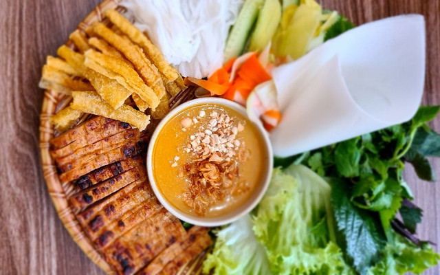 Nem Nướng Hoàng Gia - Nem Nướng Nha Trang - Đường Vành Đai 2.5