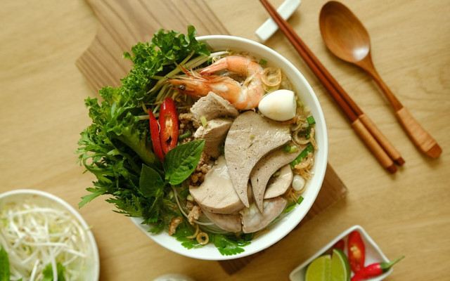 Tiệm Hủ Tíu Chú Thành - Gia Truyền Từ 1982