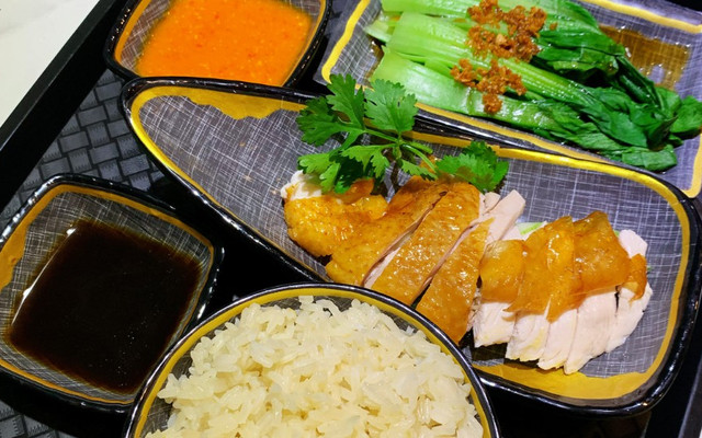 Cơm Gà Singapore Quận 3 - 214C Lý Chính Thắng