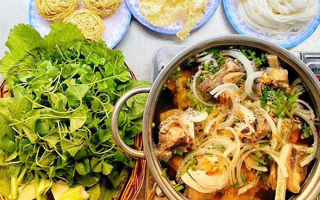 Lẩu Bò Quỳnh - Phạm Nhữ Tăng