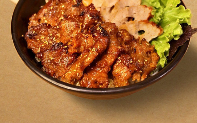 Xabi - Mỳ Trộn, Ăn Vặt & Nem Nướng - Dịch Vọng