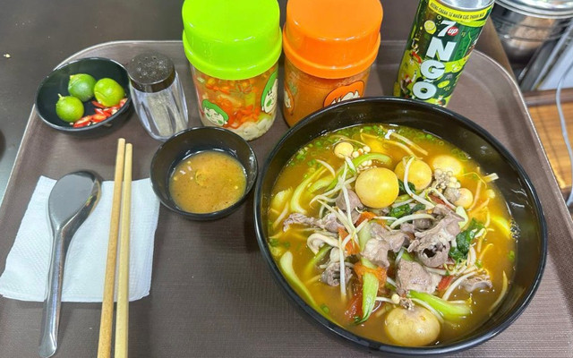 Ba Chị - Mì Chua Cay - 350A Thái Hà