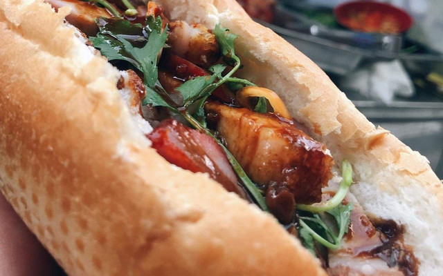 Bánh Mì Heo Quay 9 Lập - Nguyễn Công Trứ