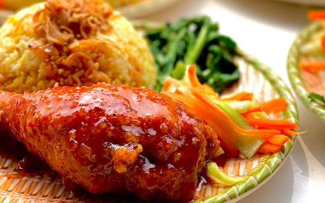 Gà Rán - Cơm Gà, Vũ Trụ Gà - 80 Ỷ Lan