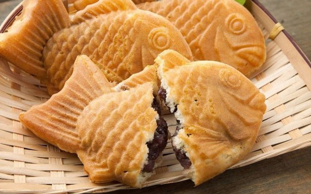 Tiệm Nhà Mây - Bánh Cá & Cà Phê