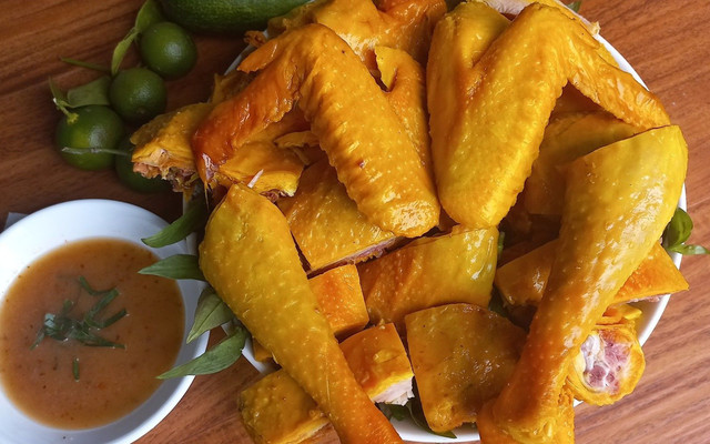 Lẩu Thái & Chân Gà Sốt Thái DiDi - Gà Ủ Muối
