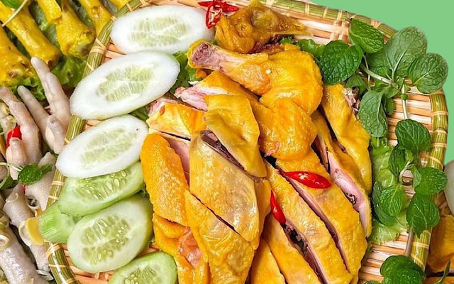 Gà Ủ Muối Hoa Tiêu & Chân Gà Sốt Thái Cô Kim - Phạm Thế Hiển