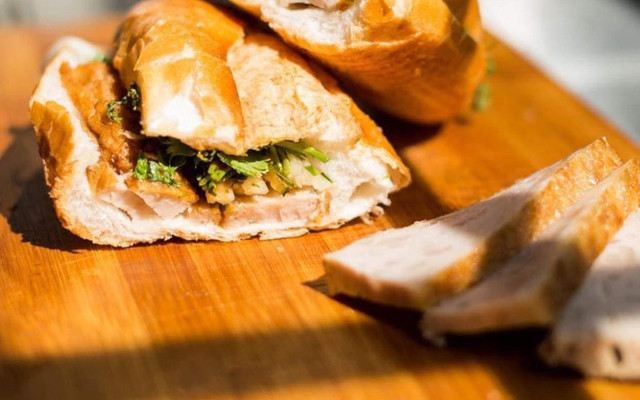 Bánh Mì Chả Nóng Dũng Hạnh - Xôi & Bánh Mì - 173 Sài Đồng