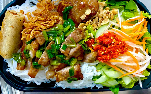 Bếp Nhà Win - Bún Thịt Nướng & Cơm Thịt Nướng