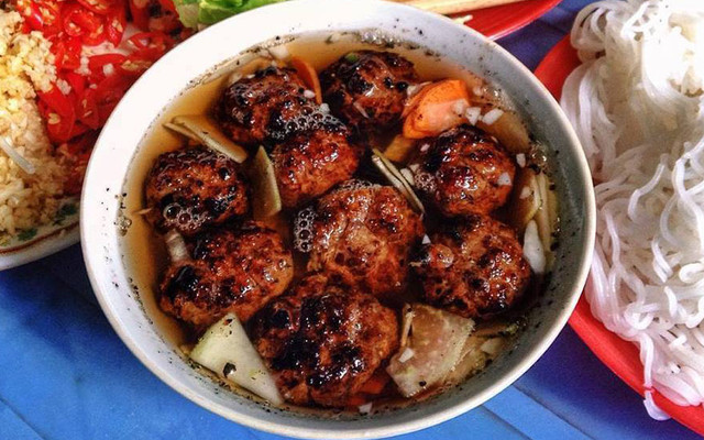 Thắng Hồng - Bún Chả & Nem Cua Bể - Nguyễn Ngọc Vũ