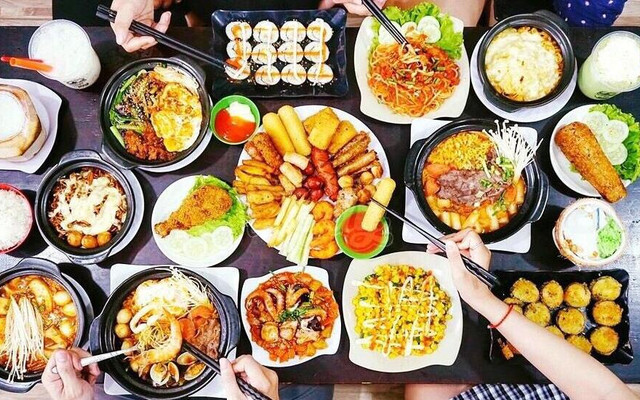 Camry Quán - Mì Cay - Kem Dừa & Các Món Ăn Vặt